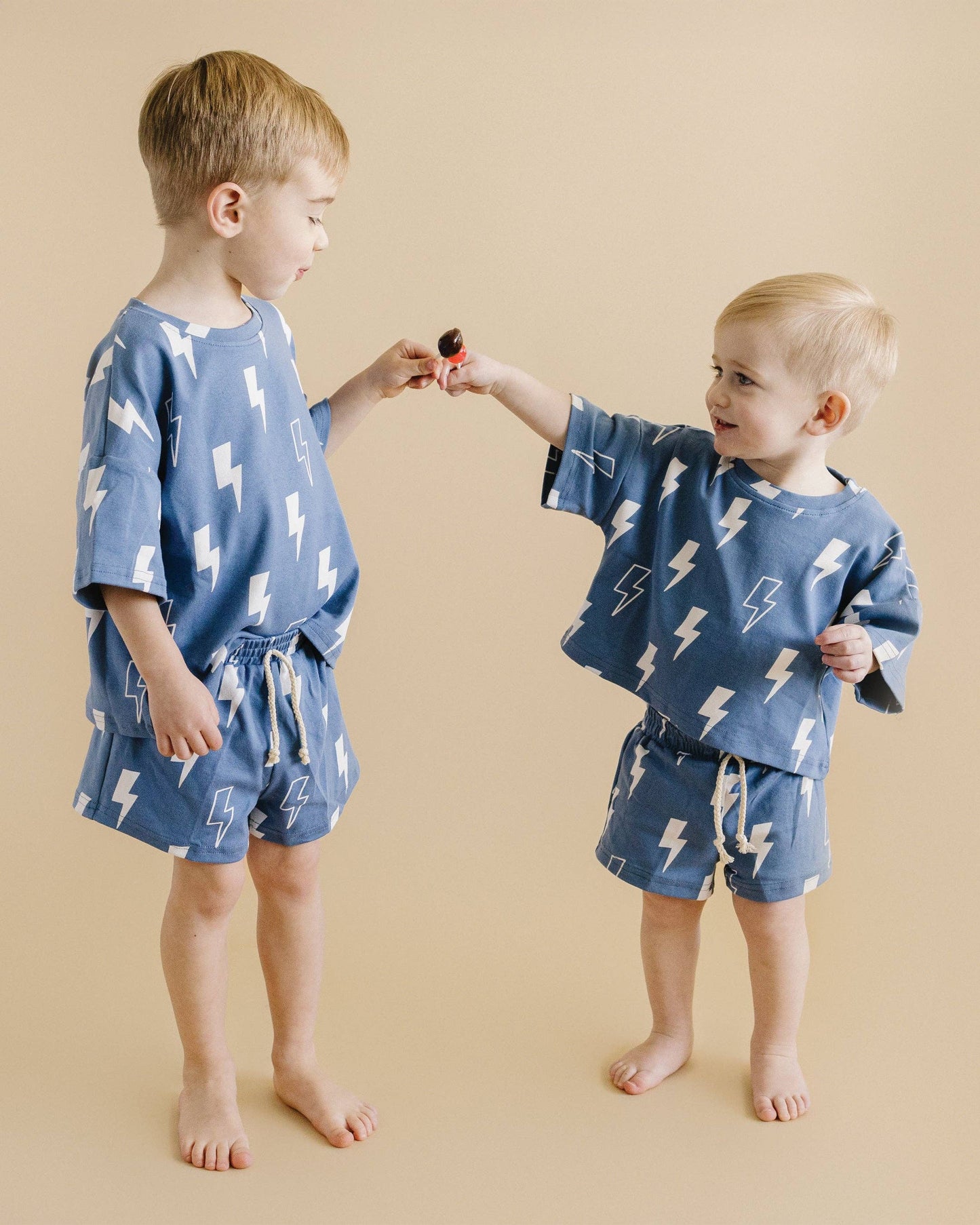 Blue Bolts 2 Piece Set