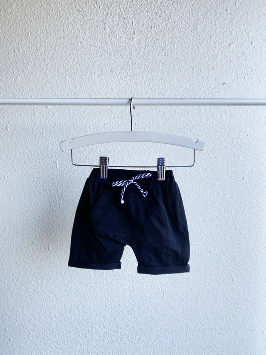 Drop Crotch Shorts Black